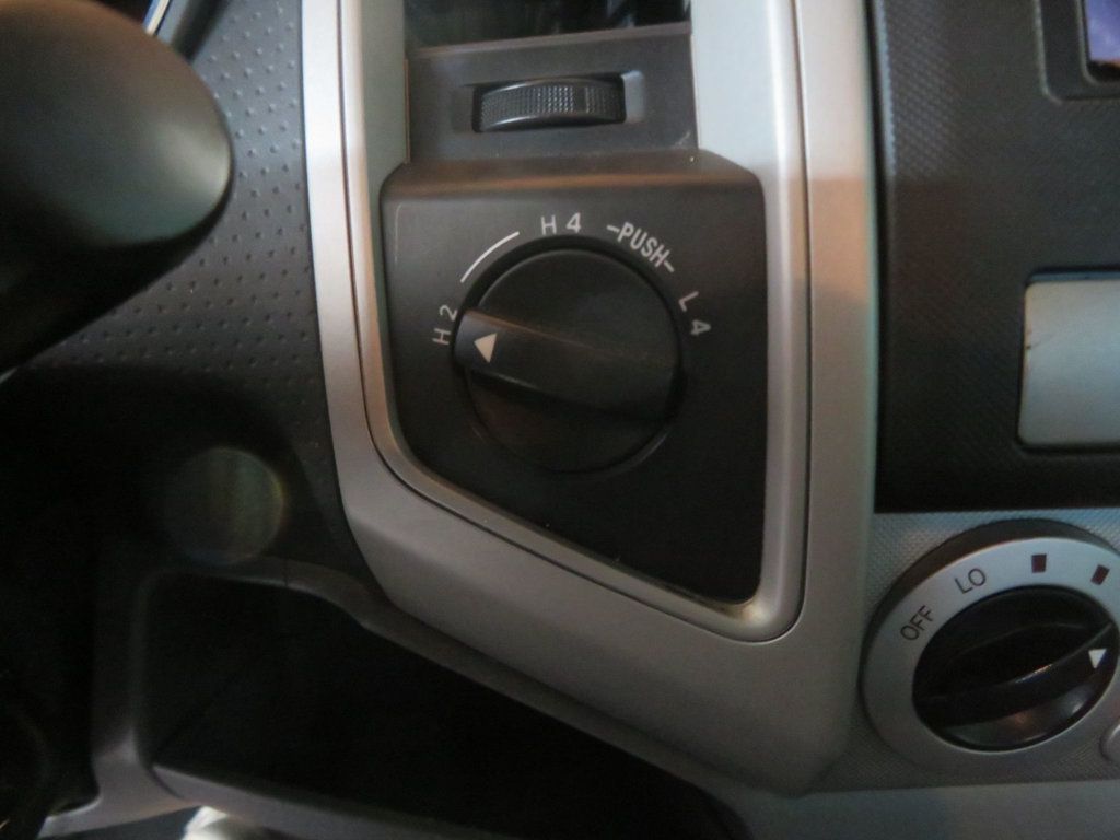 2005 Toyota Tacoma DOUBLE CAB 4X4 SR5 TACOMA EXTRA CLEAN 25 SERVICE RECORDS  - 23035885 - 39