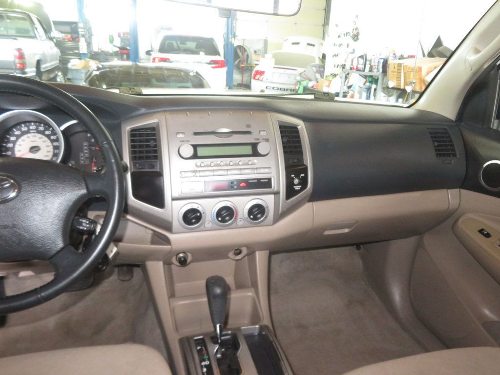 2005 Toyota Tacoma PRERUNNER V6 1OWNER TACOMA  ACCESS CAB EXTRA CLEAN  - 23063523 - 28