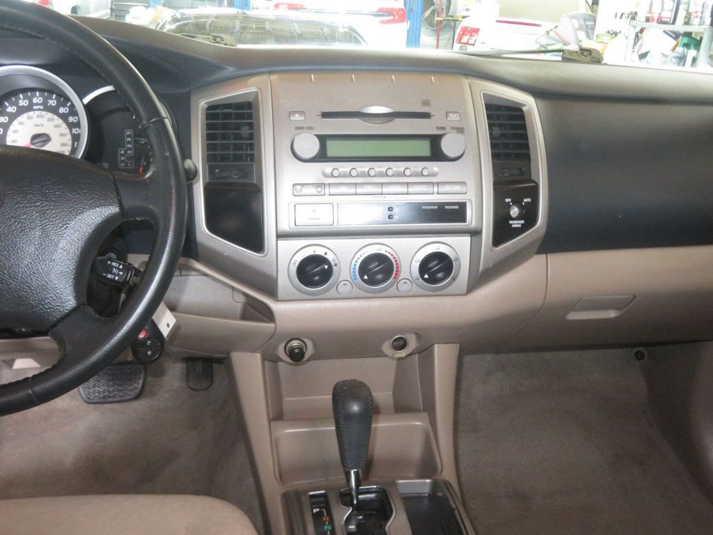 2005 Toyota Tacoma PRERUNNER V6 1OWNER TACOMA  ACCESS CAB EXTRA CLEAN  - 23063523 - 29