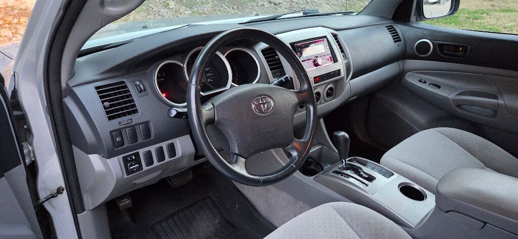 2005 Toyota Tacoma VERY CLEAN Fresh Service Crew Cab Tow Southern 615-300-6004 - 22999165 - 9