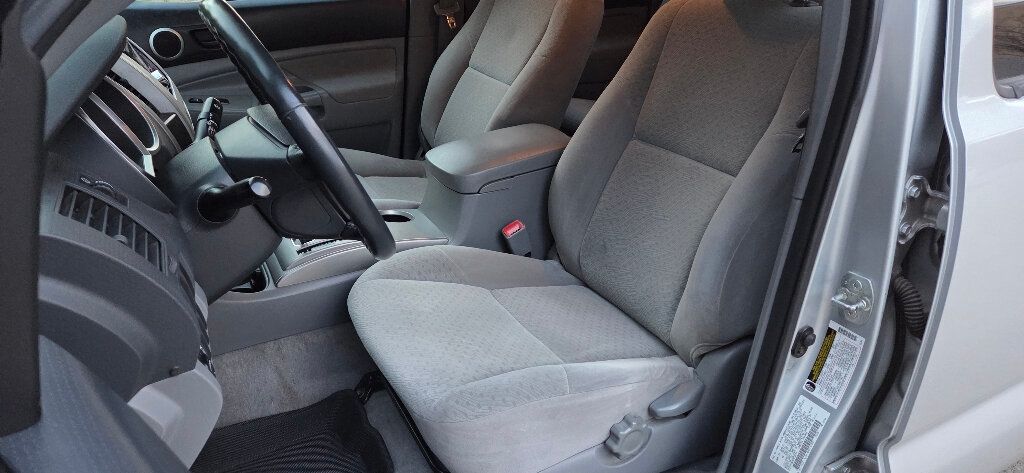 2005 Toyota Tacoma VERY CLEAN Fresh Service Crew Cab Tow Southern 615-300-6004 - 22999165 - 11