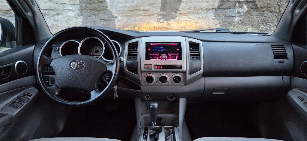 2005 Toyota Tacoma VERY CLEAN Fresh Service Crew Cab Tow Southern 615-300-6004 - 22999165 - 21