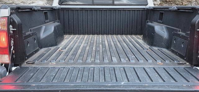 2005 Toyota Tacoma VERY CLEAN Fresh Service Crew Cab Tow Southern 615-300-6004 - 22999165 - 25