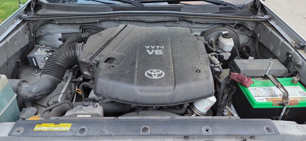 2005 Toyota Tacoma VERY CLEAN Fresh Service Crew Cab Tow Southern 615-300-6004 - 22999165 - 27