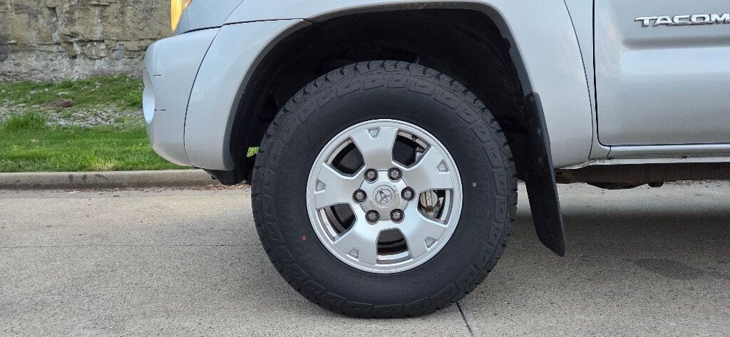 2005 Toyota Tacoma VERY CLEAN Fresh Service Crew Cab Tow Southern 615-300-6004 - 22999165 - 32