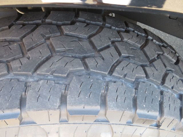 2005 Toyota Tundra EXTRA CLEAN TUNDRA DOUBLE CAB 3 OWNER 4X4 V8 SR5 TRD OFFROAD - 23010398 - 18