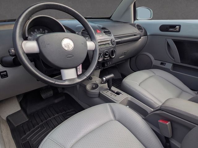 2005 Volkswagen New Beetle Convertible CLEAN CARFAX, GLS, CONVERTIBLE, HEATED SEATS, LEATHER PKG - 23006915 - 6