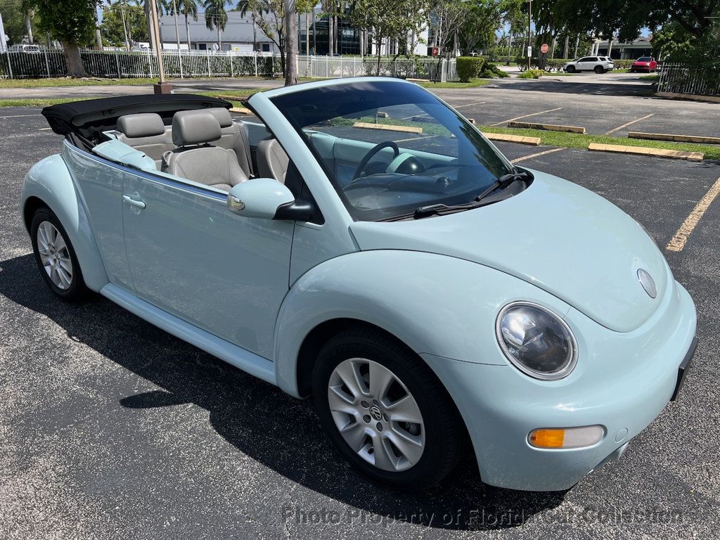 2005 Volkswagen Beetle Convertible GLS photo 2