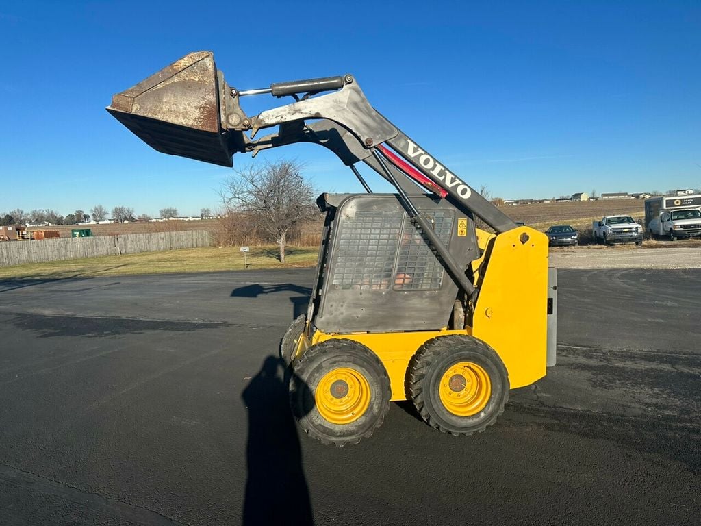 2005 Volvo MC80 Skid Steer  86 Horsepower Diesel - 22237462 - 7