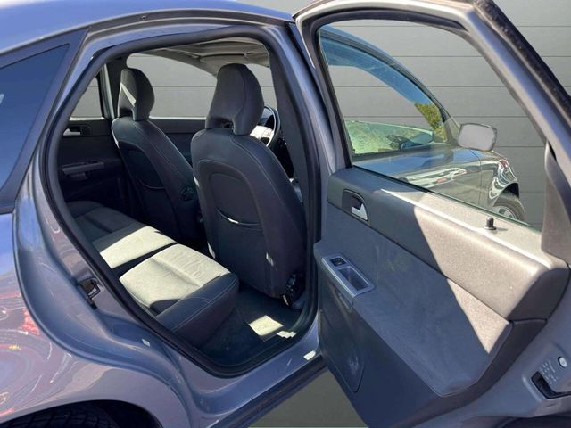 2005 Volvo S40 2.4i 4dr Sedan - 22943746 - 14