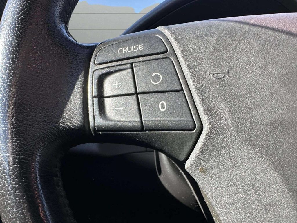 2005 Volvo S40 2.4i 4dr Sedan - 22943746 - 21