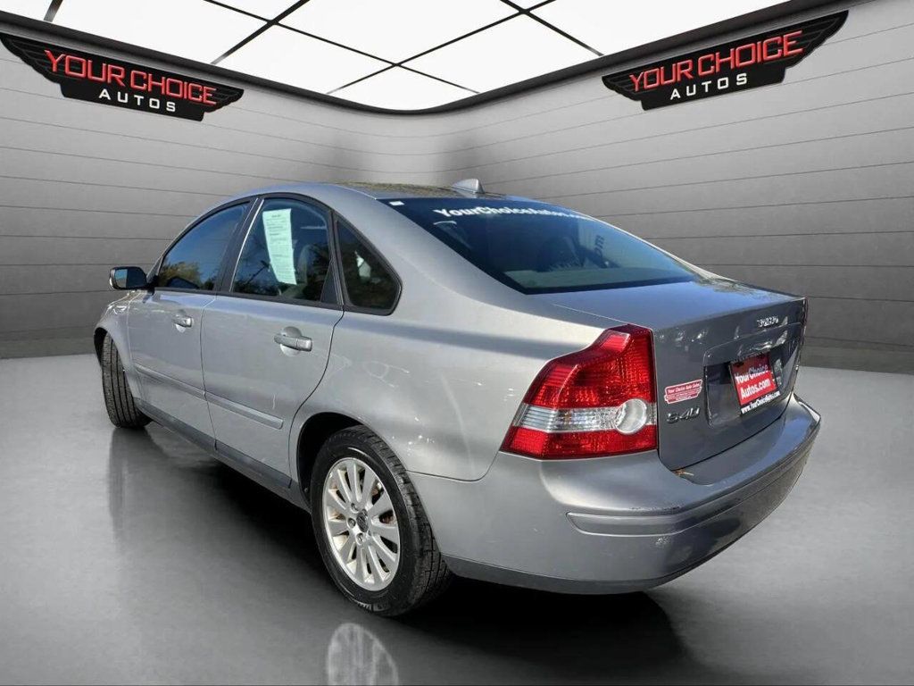 2005 Volvo S40 2.4i 4dr Sedan - 22943746 - 2
