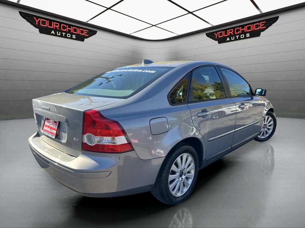 2005 Volvo S40 2.4i 4dr Sedan - 22943746 - 4