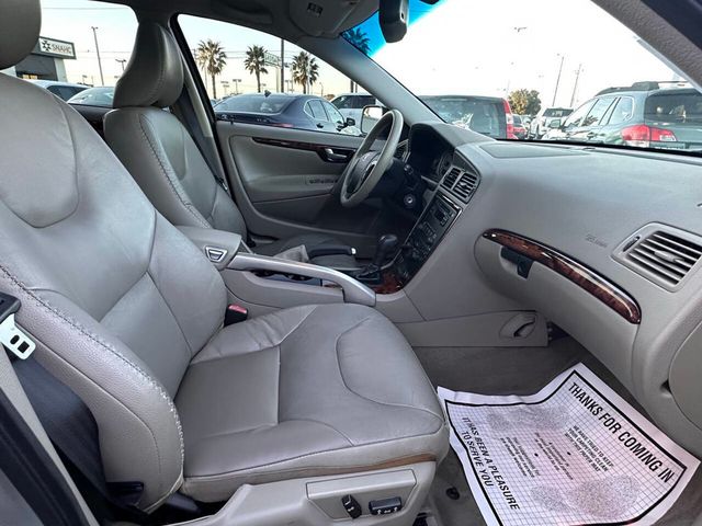 2005 Volvo XC70 Base AWD 4dr Turbo Wagon - 22993985 - 19