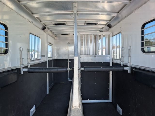 2006 Adam 2+1 Straight Load w/ Box Stall  - 22996824 - 9