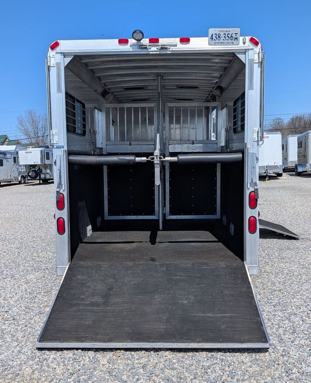 2006 Adam 2+1 Straight Load w/ Box Stall  - 22996824 - 7