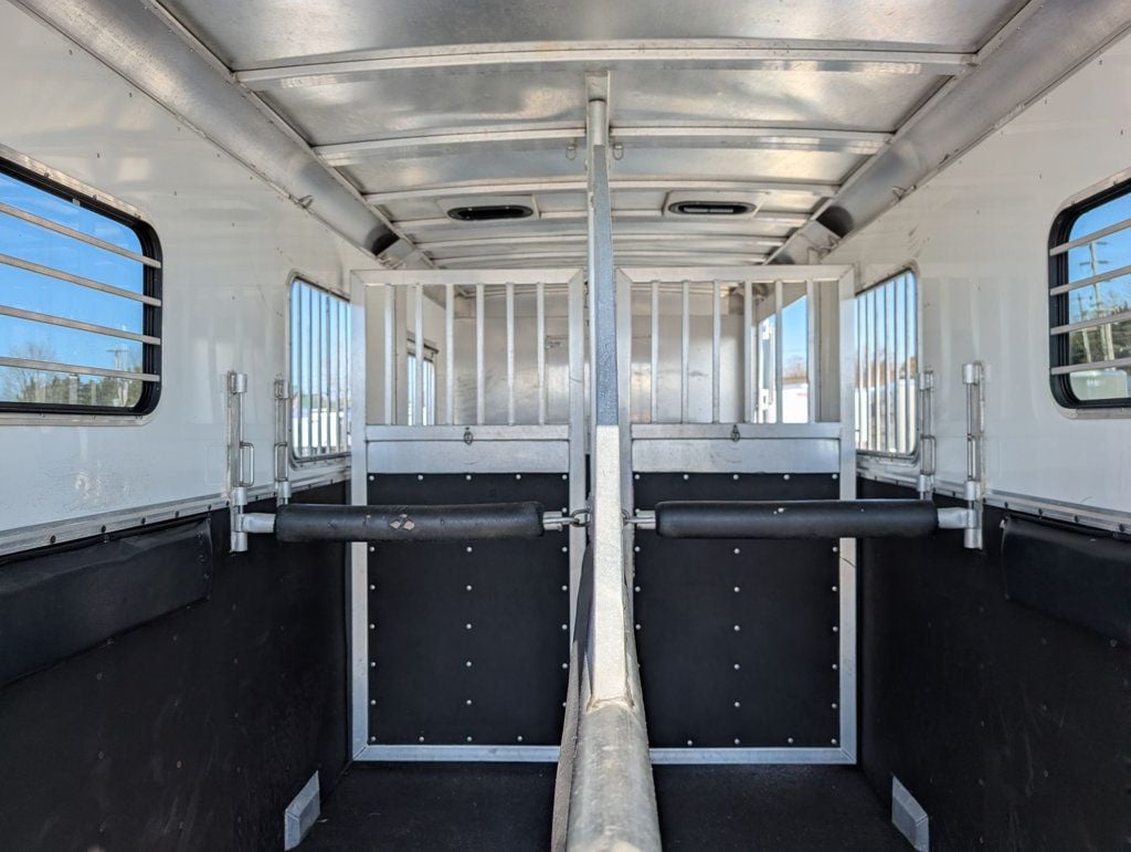 2006 Adam 2+1 Straight Load w/ Box Stall  - 22996824 - 8