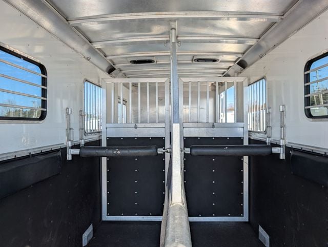 2006 Adam 2+1 Straight Load w/ Box Stall  - 22996824 - 8