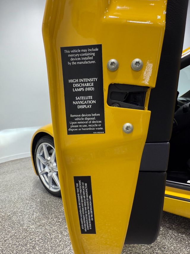 2006 Aston Martin Vantage 6 SPEED MANUAL - 23042738 - 97