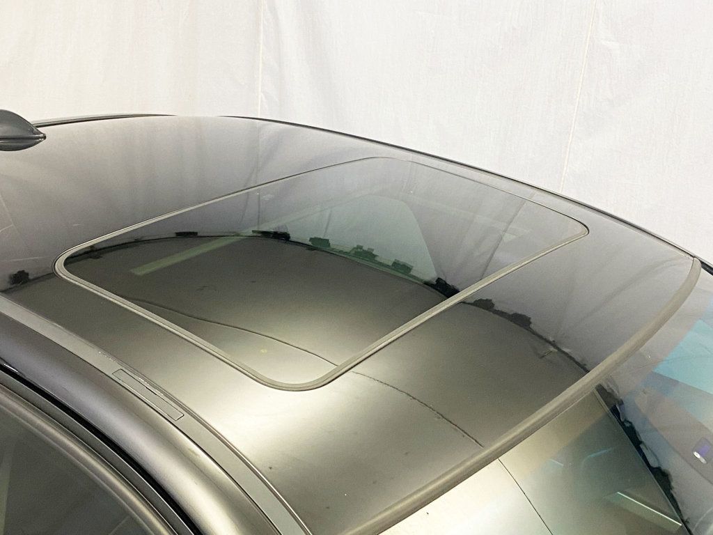 2006 BMW 3 Series 1 Owner / ALL WHEEL DRIVE  - 22954776 - 13