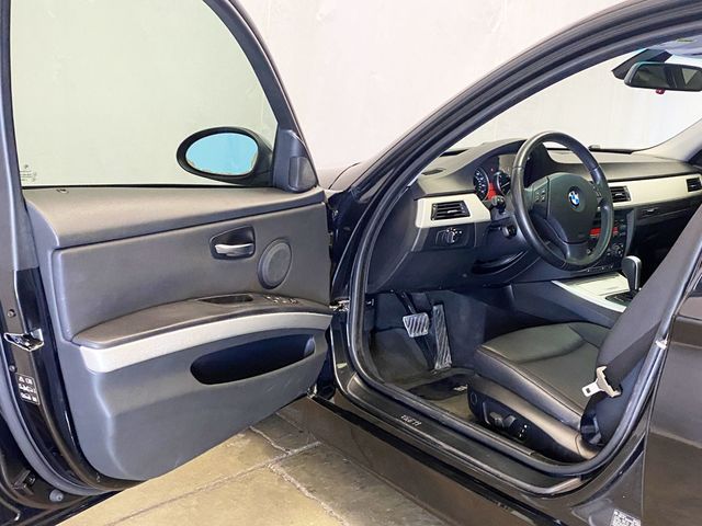 2006 BMW 3 Series 1 Owner / ALL WHEEL DRIVE  - 22954776 - 15