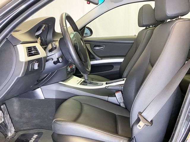 2006 BMW 3 Series 1 Owner / ALL WHEEL DRIVE  - 22954776 - 17