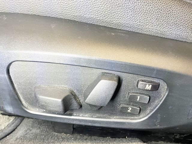 2006 BMW 3 Series 1 Owner / ALL WHEEL DRIVE  - 22954776 - 18