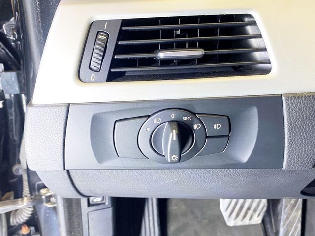 2006 BMW 3 Series 1 Owner / ALL WHEEL DRIVE  - 22954776 - 20