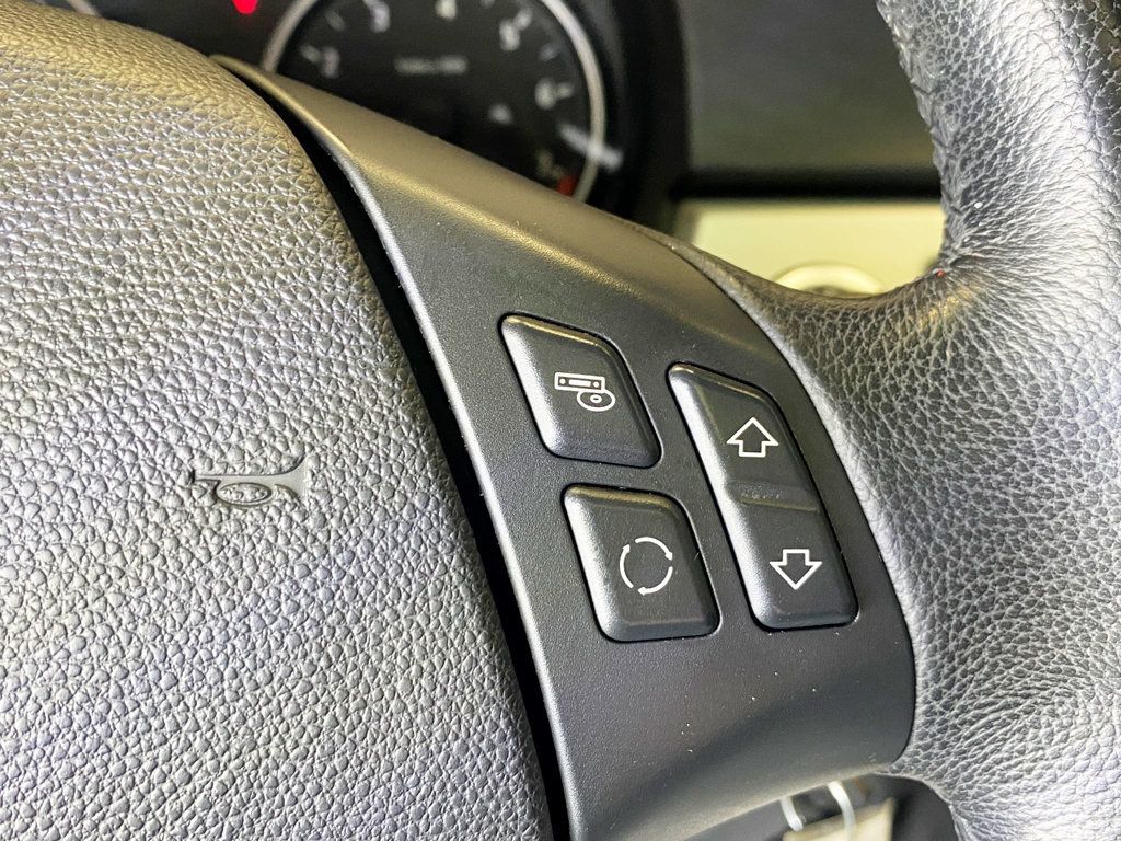 2006 BMW 3 Series 1 Owner / ALL WHEEL DRIVE  - 22954776 - 23