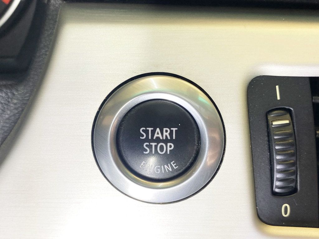 2006 BMW 3 Series 1 Owner / ALL WHEEL DRIVE  - 22954776 - 27