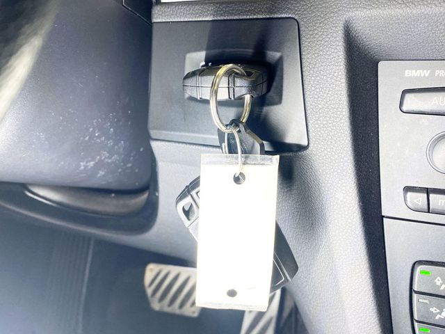 2006 BMW 3 Series 1 Owner / ALL WHEEL DRIVE  - 22954776 - 28