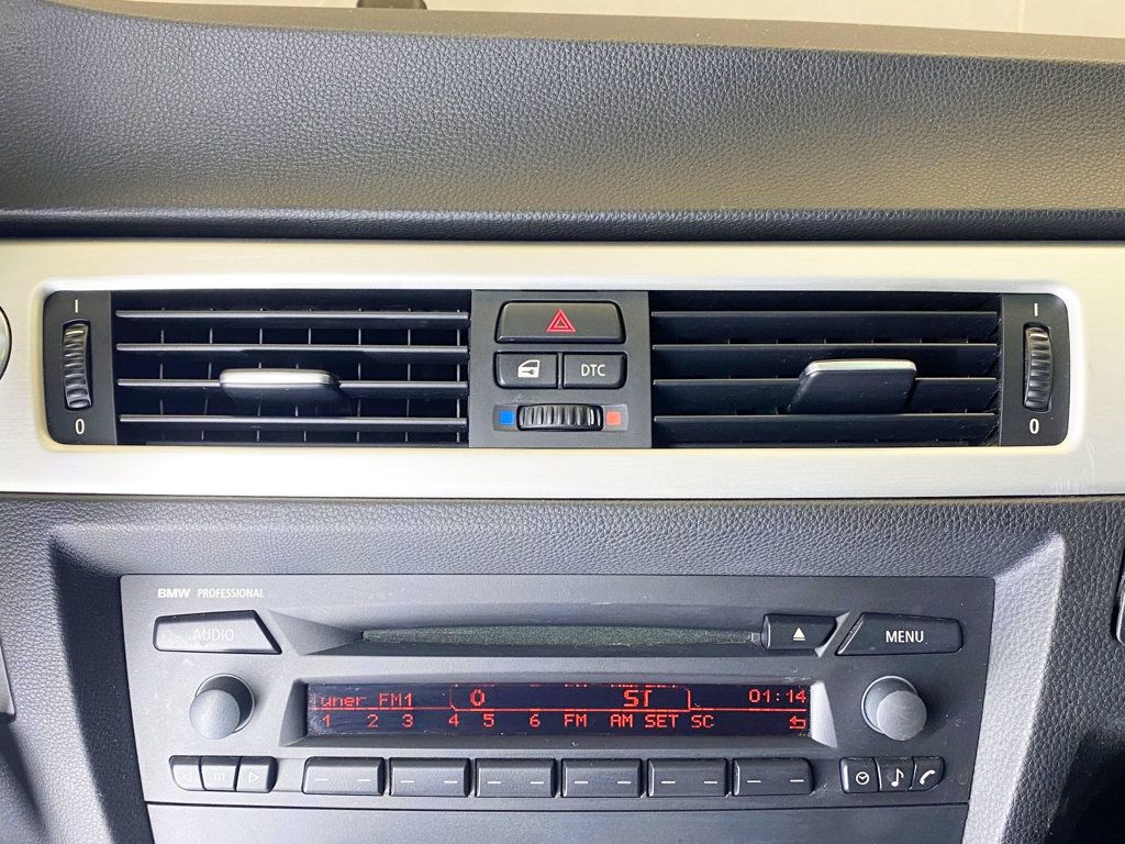 2006 BMW 3 Series 1 Owner / ALL WHEEL DRIVE  - 22954776 - 29