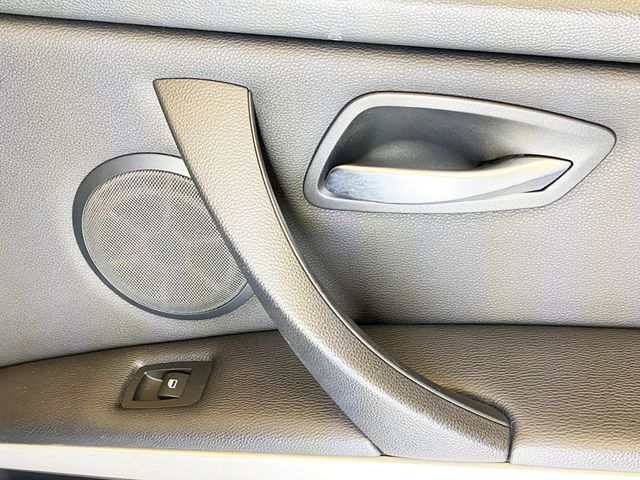 2006 BMW 3 Series 1 Owner / ALL WHEEL DRIVE  - 22954776 - 38