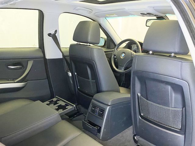 2006 BMW 3 Series 1 Owner / ALL WHEEL DRIVE  - 22954776 - 46