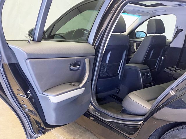 2006 BMW 3 Series 1 Owner / ALL WHEEL DRIVE  - 22954776 - 48