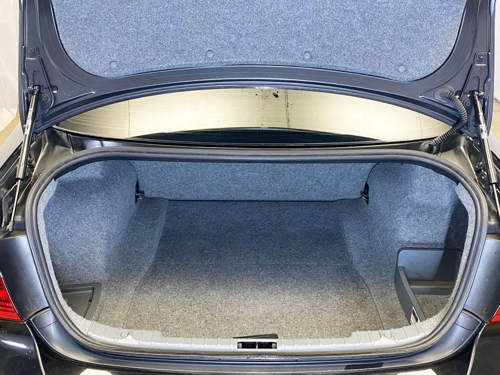 2006 BMW 3 Series 1 Owner / ALL WHEEL DRIVE  - 22954776 - 53