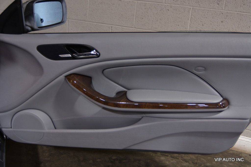 2006 BMW 3 Series 325Ci - 22861376 - 13