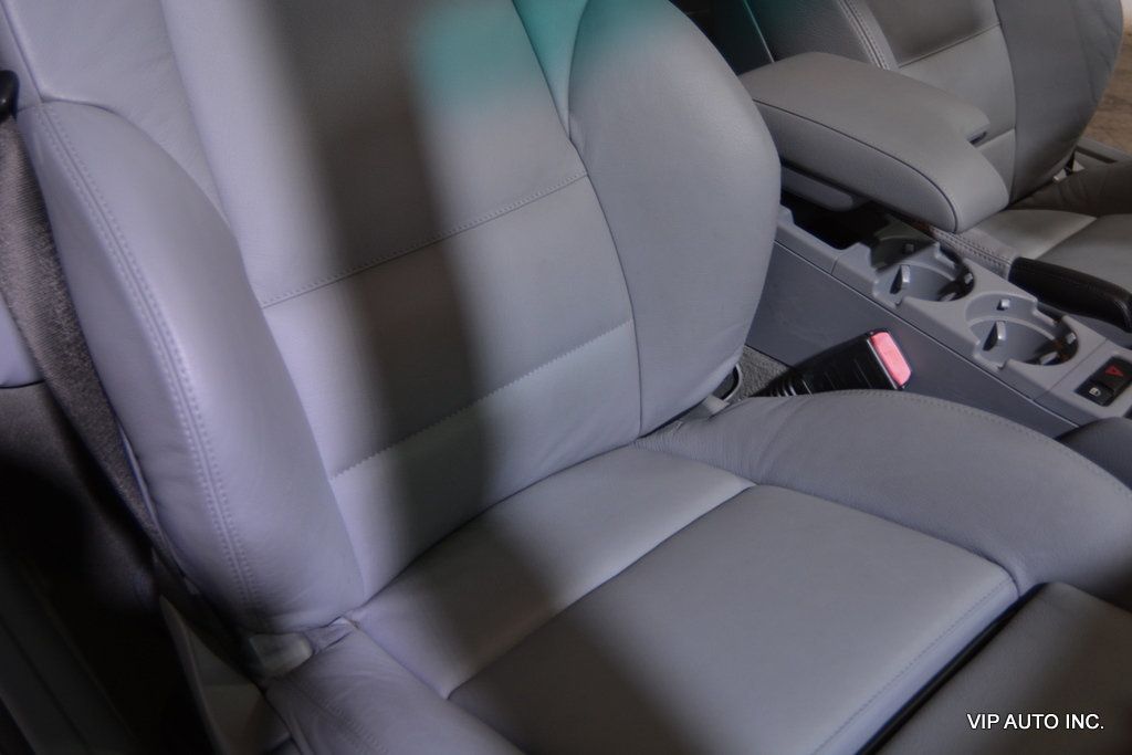 2006 BMW 3 Series 325Ci - 22861376 - 17