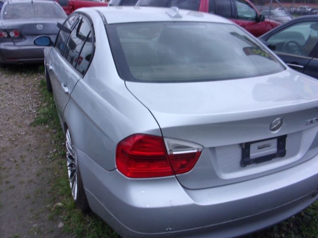 2006 BMW 3 Series 325i - 20186700 - 1