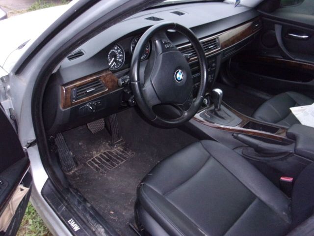 2006 BMW 3 Series 325i - 20186700 - 3