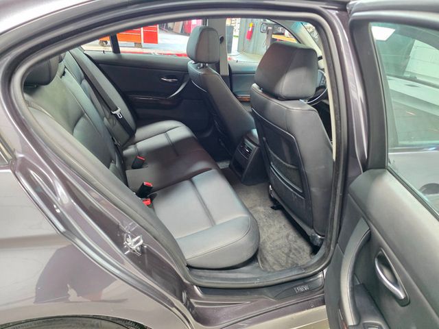 2006 BMW 3 Series 325i - 22913571 - 24