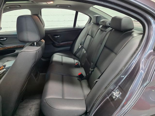 2006 BMW 3 Series 325i - 22913571 - 29