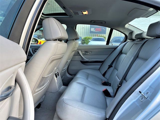 2006 BMW 3 Series 325i 4dr Sedan - 21484135 - 14