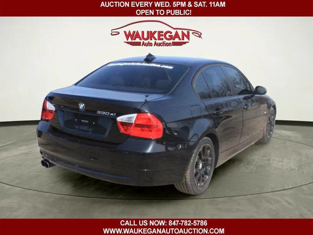 2006 BMW 3 Series 330xi - 23004569 - 3