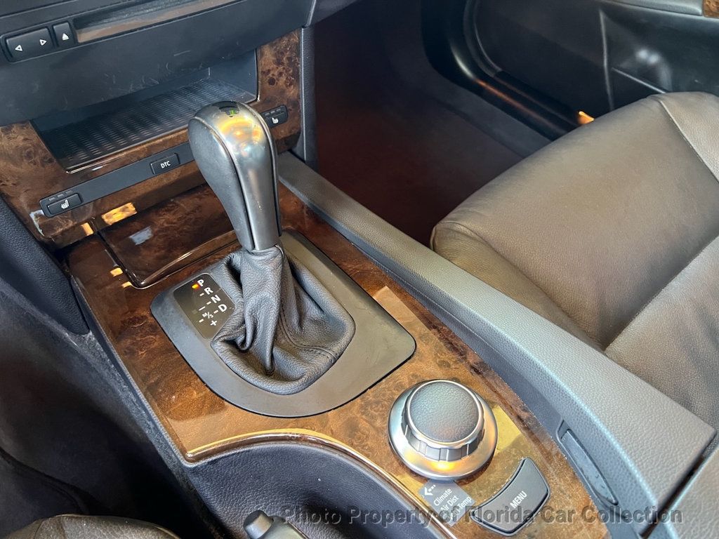 2006 BMW 5 Series 525i Sedan Automatic 3.0L - 22839637 - 70