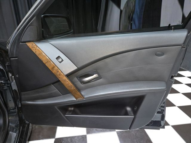 2006 BMW 5 Series 530i - 22975298 - 51