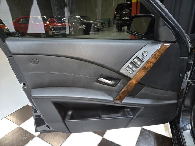 2006 BMW 5 Series 530i - 22975298 - 62