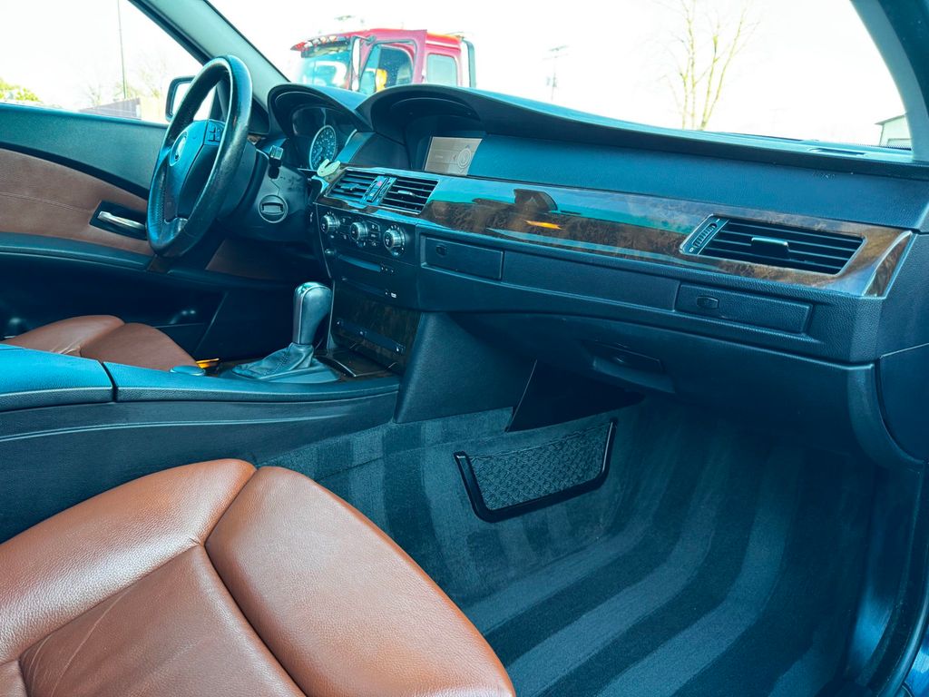 2006 BMW 5 Series 530xi - 22996024 - 15