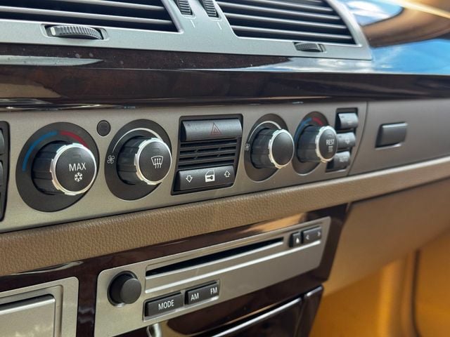 2006 BMW 7 Series 750Li - 23039289 - 11