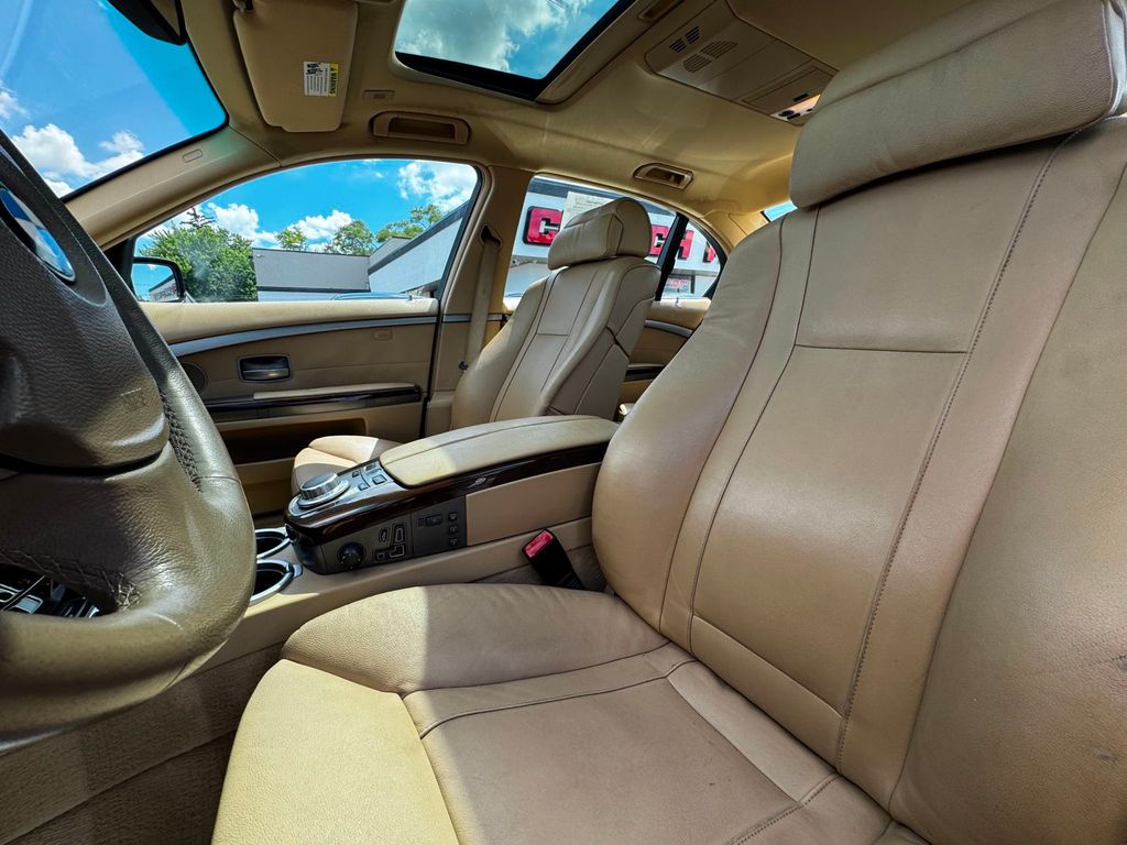 2006 BMW 7 Series 750Li - 23039289 - 14